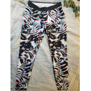 RARE NIKE Dri-Fit Smoke Illusion Print Leggings